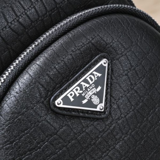 2024FW チェストバッグ PRADA プラダ 相性が良く断然オススメ 2024FW チェストバッグ PRADA プラダ 相性が良く断然オススメ
