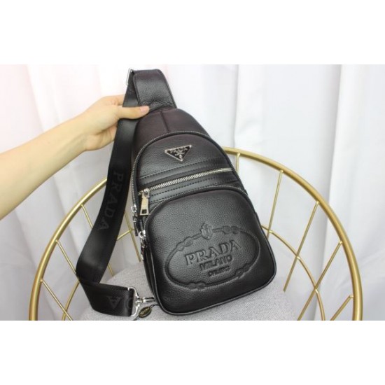 2024FW チェストバッグ PRADA プラダ 今季掲げているブランド