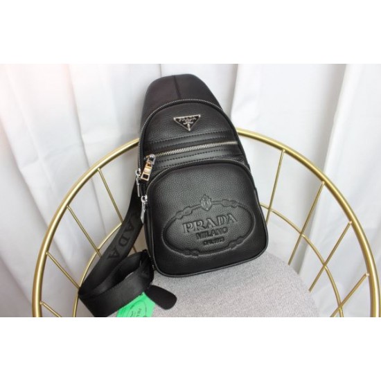 2024FW チェストバッグ PRADA プラダ 今季掲げているブランド