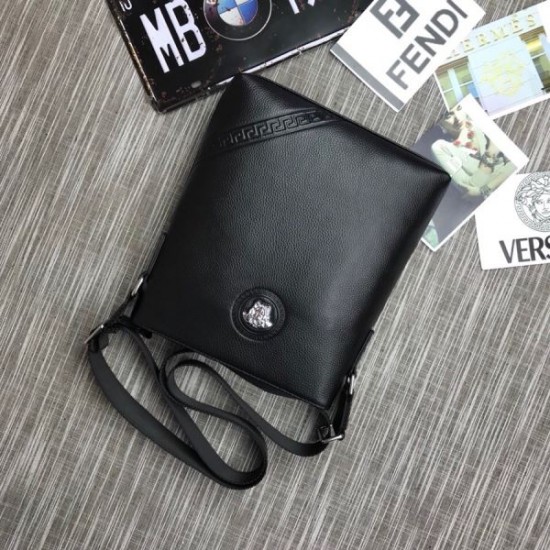 2024FW ショルダーバッグ VERSACE ヴェルサーチェ 再入荷が嬉しい 2024FW ショルダーバッグ VERSACE ヴェルサーチェ 再入荷が嬉しい