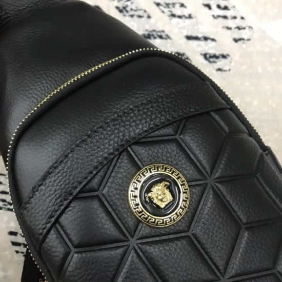 2024FW チェストバッグ VERSACE ヴェルサーチェ 人気高いアイテム