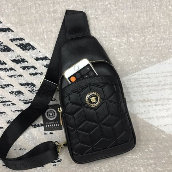 2024FW チェストバッグ VERSACE ヴェルサーチェ 人気高いアイテム