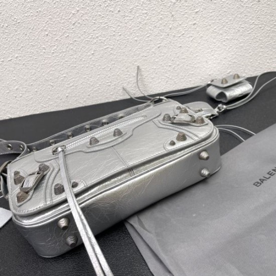 BALENCIAGA バレンシアガ 2024FW 呼び声が高い新名品 ショルダーバッグ BALENCIAGA バレンシアガ 2024FW 呼び声が高い新名品 ショルダーバッグ