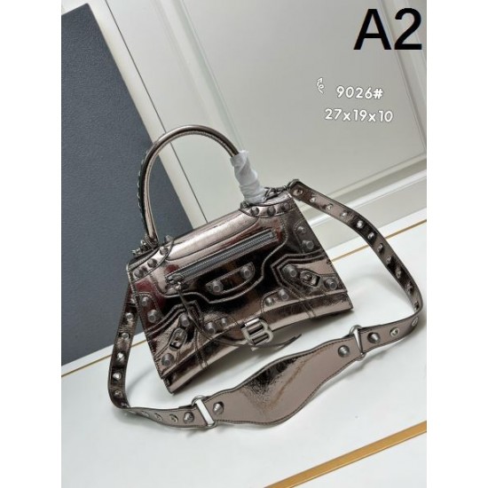BALENCIAGA バレンシアガ 2024FW 今秋も絶対に流行る トートバッグ BALENCIAGA バレンシアガ 2024FW 今秋も絶対に流行る トートバッグ