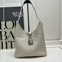 BALENCIAGA バレンシアガ 2024FW 明るい雰囲気があり トートバッグ