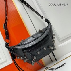 BALENCIAGA バレンシアガ 2024FW 人気セール100%新品 チェストバッグ