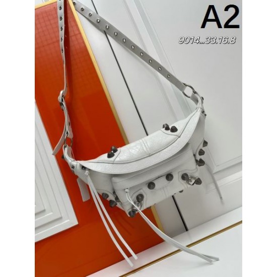 BALENCIAGA バレンシアガ 2024FW 人気セール100%新品 チェストバッグ BALENCIAGA バレンシアガ 2024FW 人気セール100%新品 チェストバッグ