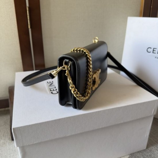 CELINE セリーヌ 2024FW 見た目以上のかっこいい トートバッグ CELINE セリーヌ 2024FW 見た目以上のかっこいい トートバッグ