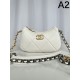 CHANEL シャネル 2024FW ファッションの最先端! ショルダーバッグ CHANEL シャネル 2024FW ファッションの最先端! ショルダーバッグ