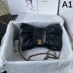 CHANEL シャネル 2024FW 雑誌も街も人気アイテム ショルダーバッグ