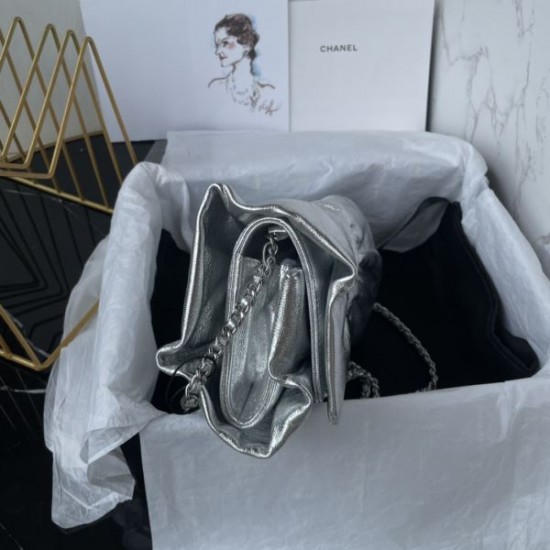 CHANEL シャネル 2024FW 雑誌も街も人気アイテム ショルダーバッグ CHANEL シャネル 2024FW 雑誌も街も人気アイテム ショルダーバッグ