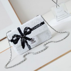 CHANEL シャネル 2024FW おしゃれ上級者を目指す ショルダーバッグ