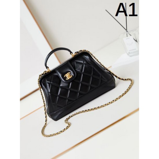CHANEL シャネル 2024FW 今年のトレンドを先取り トートバッグ CHANEL シャネル 2024FW 今年のトレンドを先取り トートバッグ