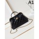 CHANEL シャネル 2024FW 今年のトレンドを先取り トートバッグ CHANEL シャネル 2024FW 今年のトレンドを先取り トートバッグ