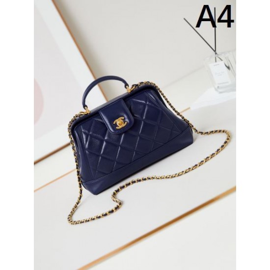 CHANEL シャネル 2024FW 今年のトレンドを先取り トートバッグ CHANEL シャネル 2024FW 今年のトレンドを先取り トートバッグ