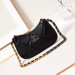 CHANEL シャネル 2024FW 相性が良く断然オススメ トートバッグ