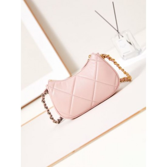 CHANEL シャネル 2024FW 相性が良く断然オススメ トートバッグ CHANEL シャネル 2024FW 相性が良く断然オススメ トートバッグ