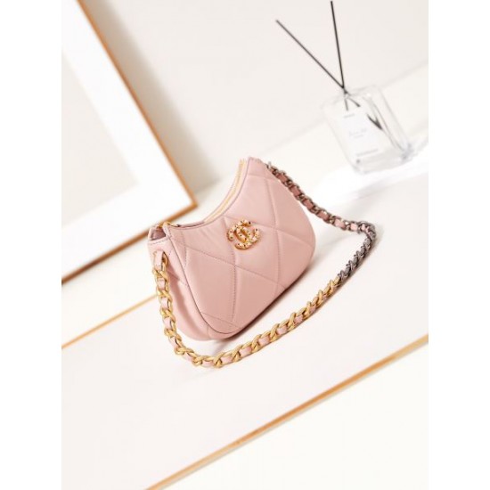 CHANEL シャネル 2024FW 相性が良く断然オススメ トートバッグ CHANEL シャネル 2024FW 相性が良く断然オススメ トートバッグ