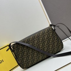 FENDI フェンデイ 2024FW 断然オススメな人気新作 ショルダーバッグ