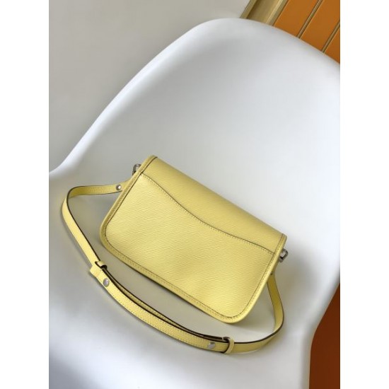 LOUIS VUITTON ルイヴィトン 2024FW 今度こそ完売! ショルダーバッグ LOUIS VUITTON ルイヴィトン 2024FW 今度こそ完売! ショルダーバッグ