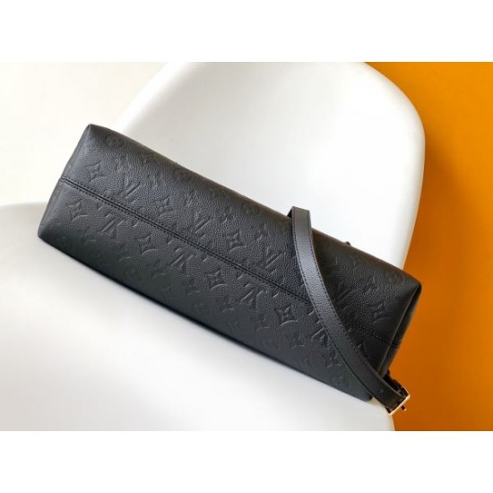 LOUIS VUITTON ルイヴィトン 2024FW 目が離せない トートバッグ