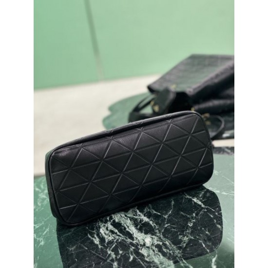 PRADA プラダ 2024FW 大注目国内完売数量限定 トートバッグ
