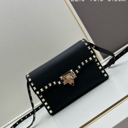VALENTINO ヴァレンティノ 2024FW 超おすすめ ショルダーバッグ