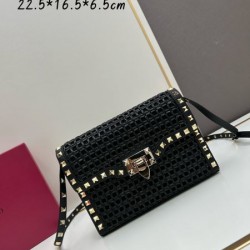 VALENTINO ヴァレンティノ 2024FW カラー豊富 ショルダーバッグ