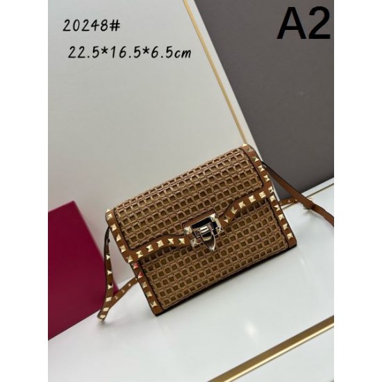 VALENTINO ヴァレンティノ 2024FW カラー豊富 ショルダーバッグ