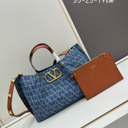 VALENTINO ヴァレンティノ 2024FW 高い活用度 トートバッグ