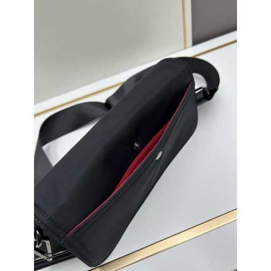 VALENTINO ヴァレンティノ 2024FW 絶大な人気 トートバッグ