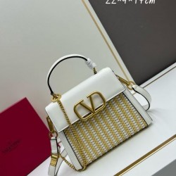 VALENTINO ヴァレンティノ 2024FW 今季新入荷 トートバッグ