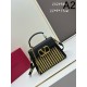 VALENTINO ヴァレンティノ 2024FW 今季新入荷 トートバッグ VALENTINO ヴァレンティノ 2024FW 今季新入荷 トートバッグ