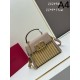 VALENTINO ヴァレンティノ 2024FW 今季新入荷 トートバッグ VALENTINO ヴァレンティノ 2024FW 今季新入荷 トートバッグ