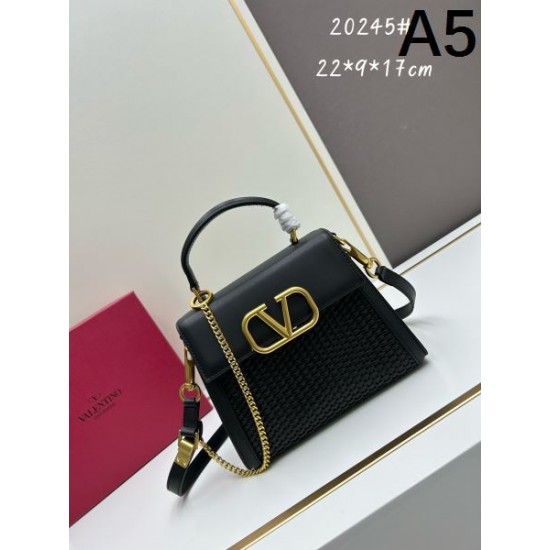 VALENTINO ヴァレンティノ 2024FW 今季新入荷 トートバッグ VALENTINO ヴァレンティノ 2024FW 今季新入荷 トートバッグ