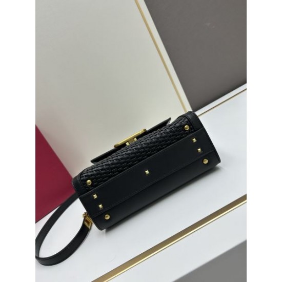 VALENTINO ヴァレンティノ 2024FW 今季新入荷 トートバッグ VALENTINO ヴァレンティノ 2024FW 今季新入荷 トートバッグ