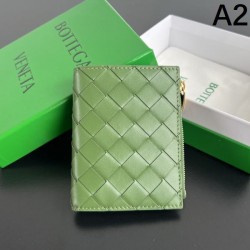 BOTTEGA VENETA ボッテガヴェネタ 2024FW 圧倒的な高級感 二つ折り財布