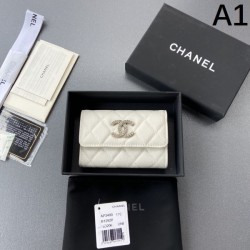 CHANEL シャネル 2024FW ファッションに新しい色 二つ折り財布
