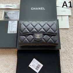 CHANEL シャネル 2024FW 限定デザイン大人気完売前に 三つ折り財布