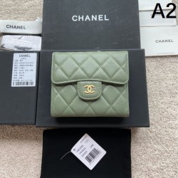 CHANEL シャネル 2024FW 国内完売の入手困難アイテム 三つ折り財布