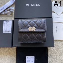 CHANEL シャネル 2024FW 今シーズン最注目のトレンド 三つ折り財布