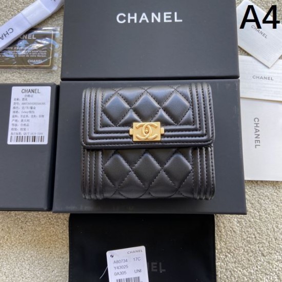CHANEL シャネル 2024FW 今シーズン最注目のトレンド 三つ折り財布 CHANEL シャネル 2024FW 今シーズン最注目のトレンド 三つ折り財布