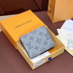 LOUIS VUITTON ルイヴィトン 2024FW 主流となってくる 二つ折り財布