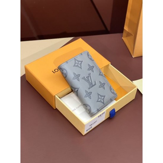 LOUIS VUITTON ルイヴィトン 2024FW 魅力的なポイント 二つ折り財布 LOUIS VUITTON ルイヴィトン 2024FW 魅力的なポイント 二つ折り財布