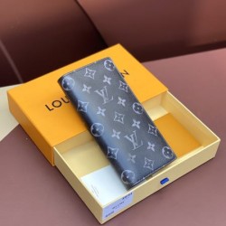 LOUIS VUITTON ルイヴィトン 2024FW 意外と相性がいい 長財布