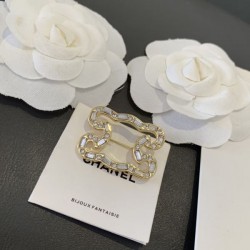2025SS CELINE セリーヌ 今シーズン最注目のトレンド ブローチ