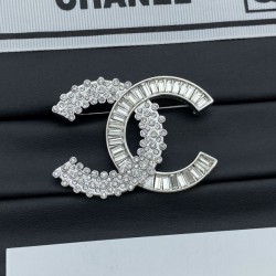 2025SS CHANEL シャネル 上品ですっきり、好感度抜群 ブローチ