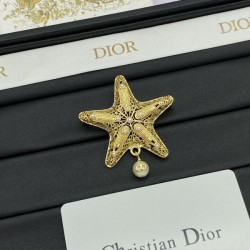 2025SS DIOR ディオール 今やセレブ御用達で大人気の ブローチ