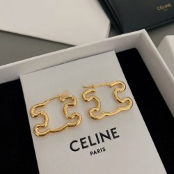 2025SS CELINE セリーヌ 好感度が高いアイテム イヤリング