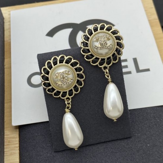 2025SS CHANEL シャネル ファッションの最先端! イヤリング 2025SS CHANEL シャネル ファッションの最先端! イヤリング